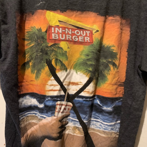 If you like fast food joints this shirts for you! - Picture 2 of 2